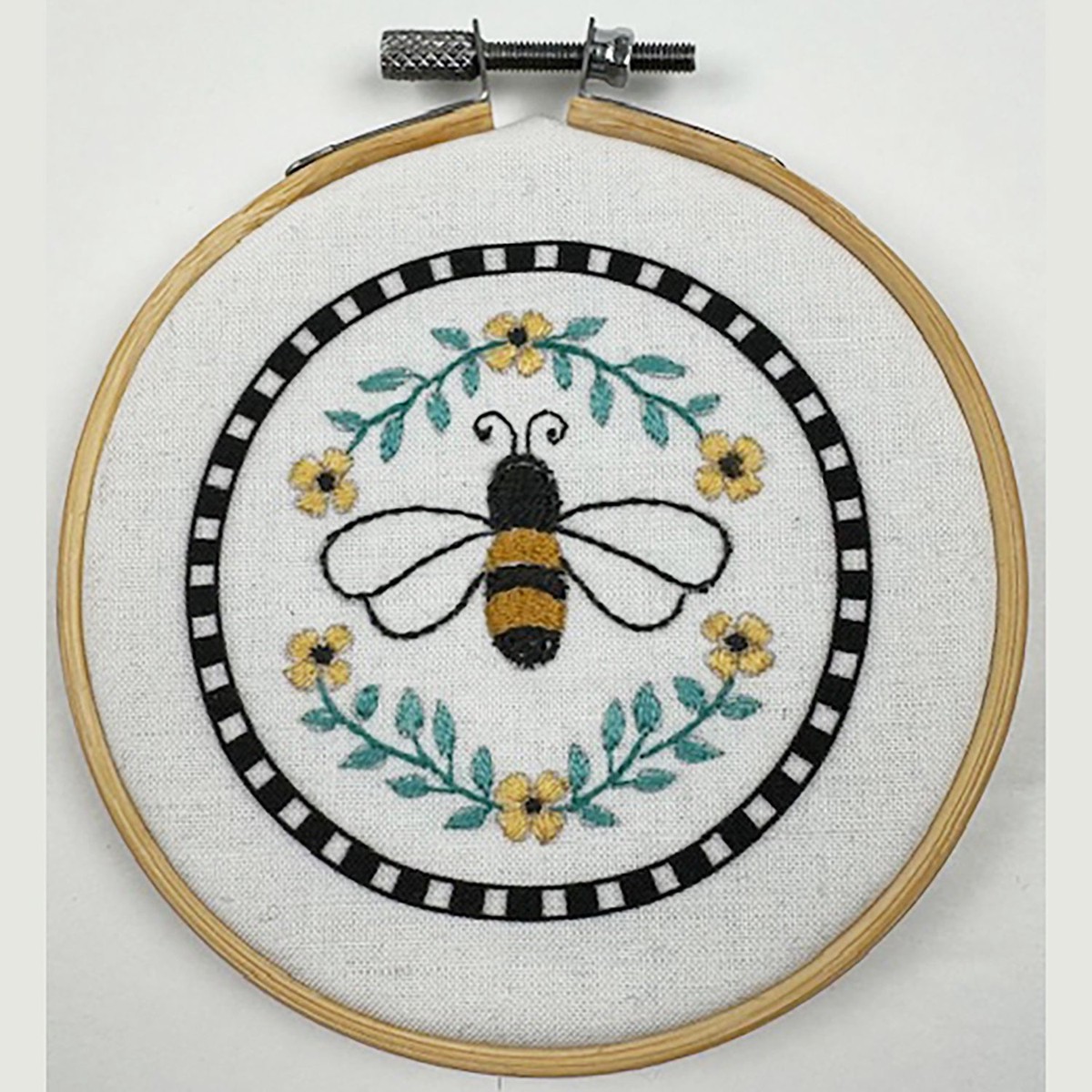 honey-bee-hoop-embroidery-kit