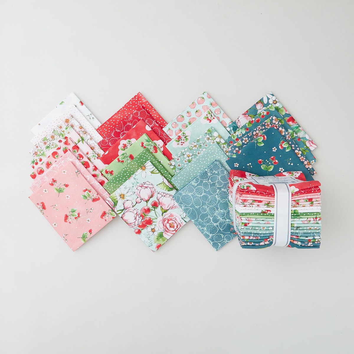 strawberry-season-fat-quarter-bundle