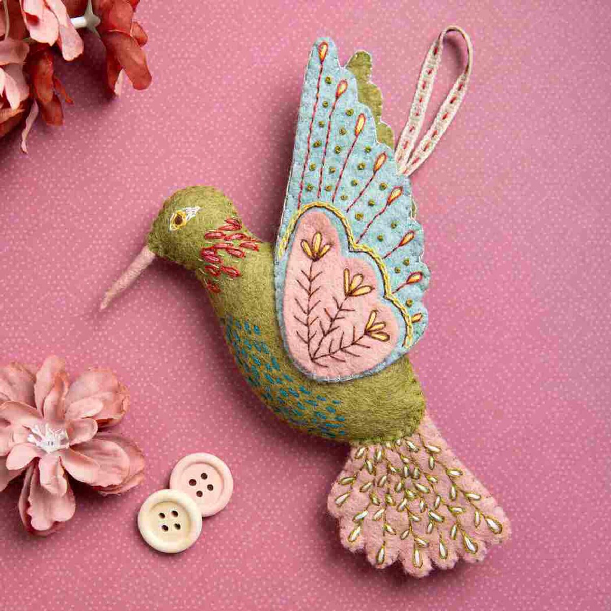 hummingbird-felt-craft-mini-kit