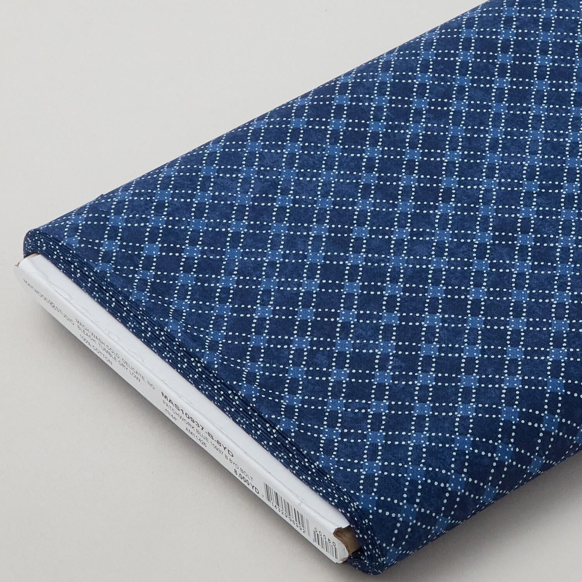 patchwork-blue-diamonds-blue-8-yard-bolt